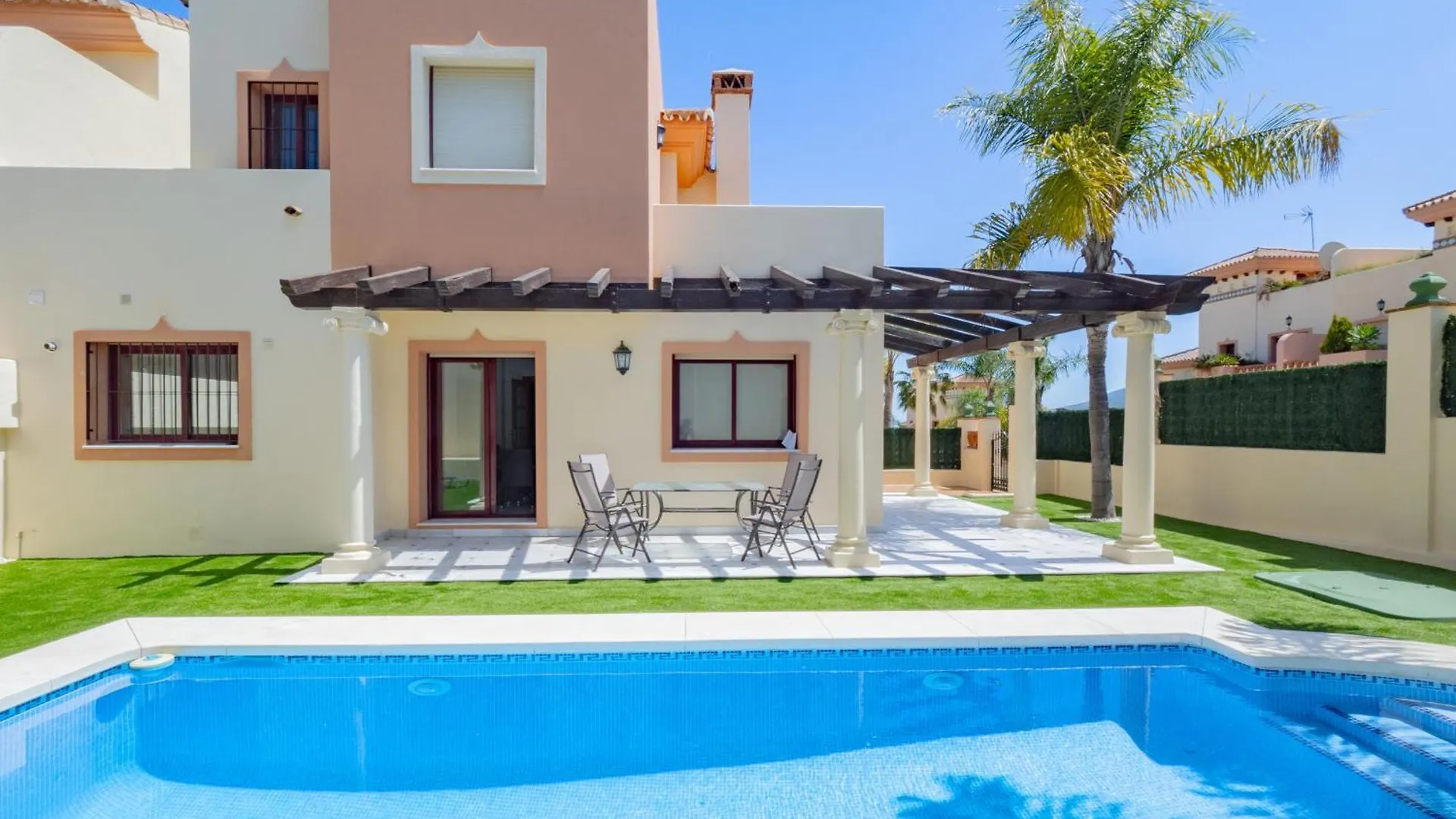 Cubo'S Casa Ilios Los Nebrales Coin Villa